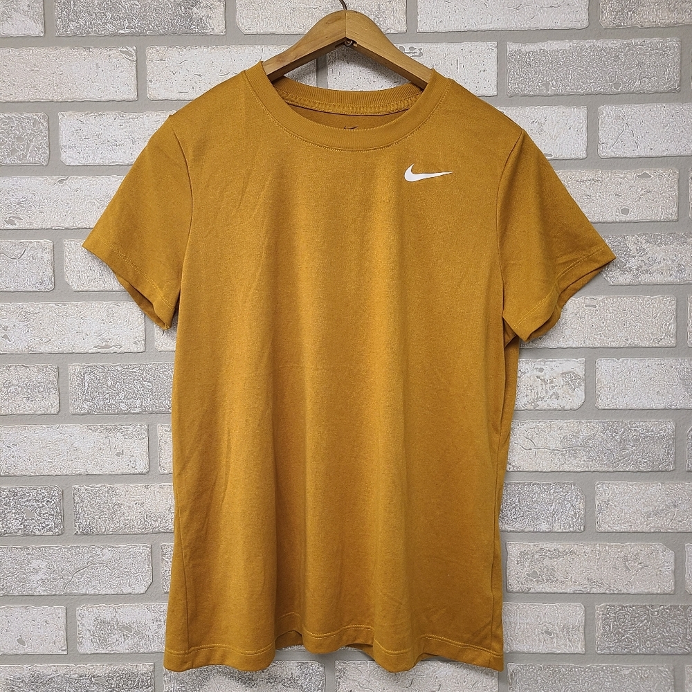 Nike Short Sleeve Dri Fit Tee Large